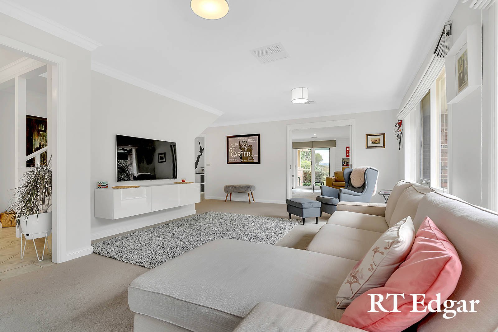 Property Gallery Thumbnail 3