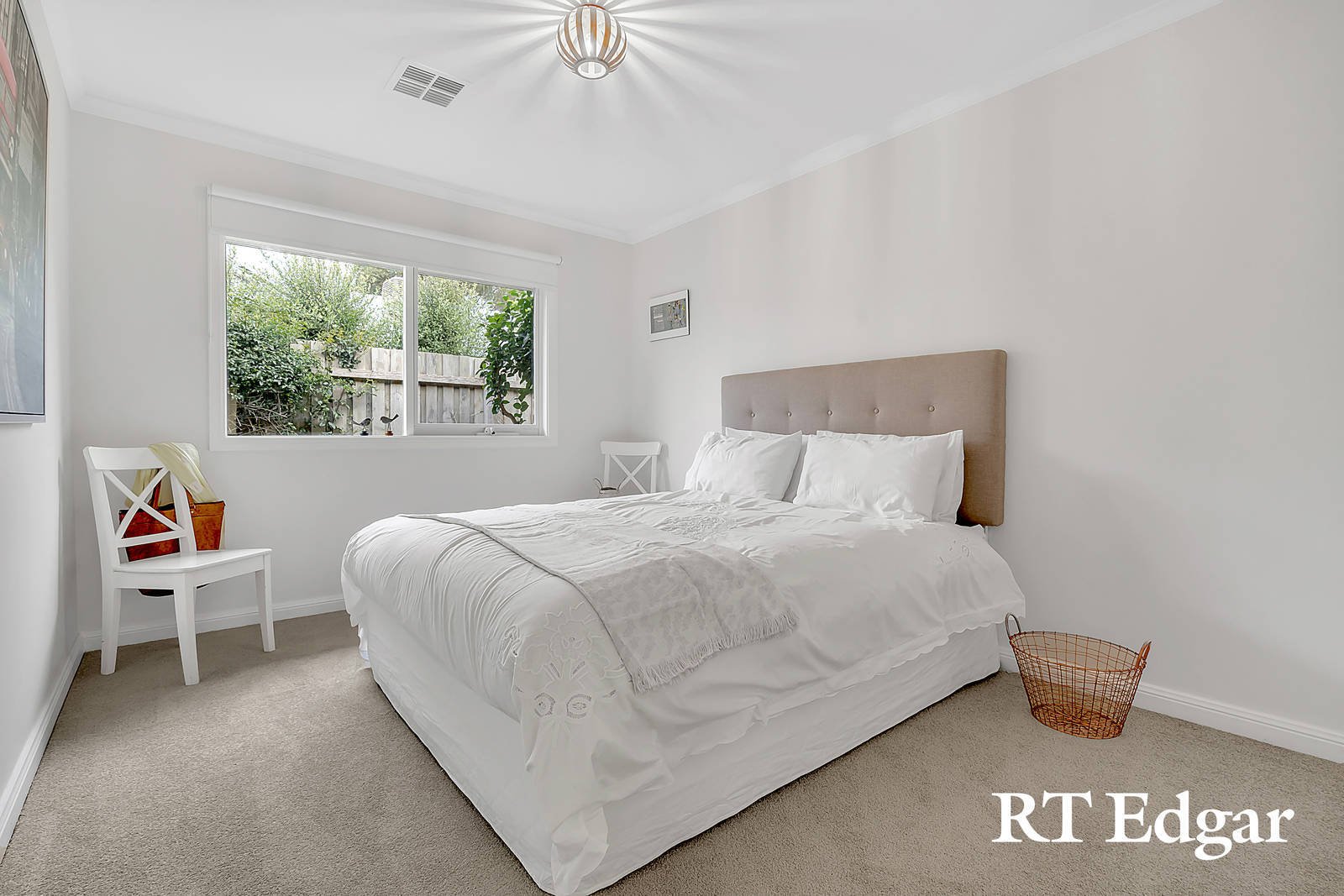 Property Gallery Thumbnail 12