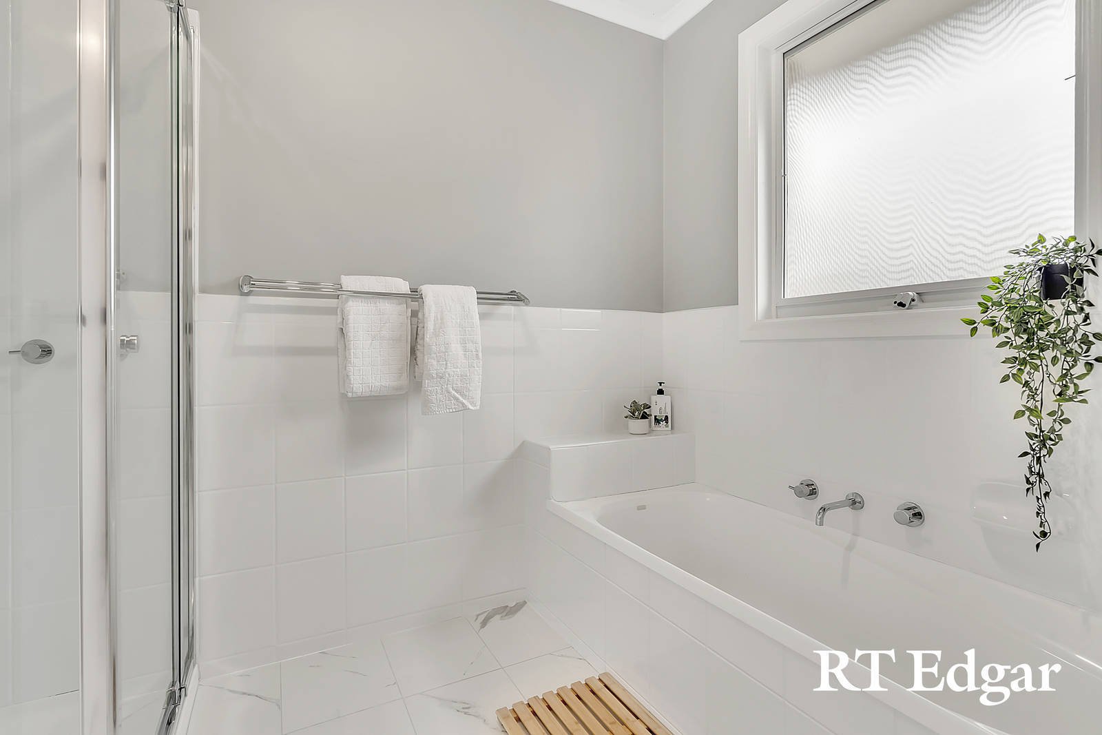 Property Gallery Thumbnail 16