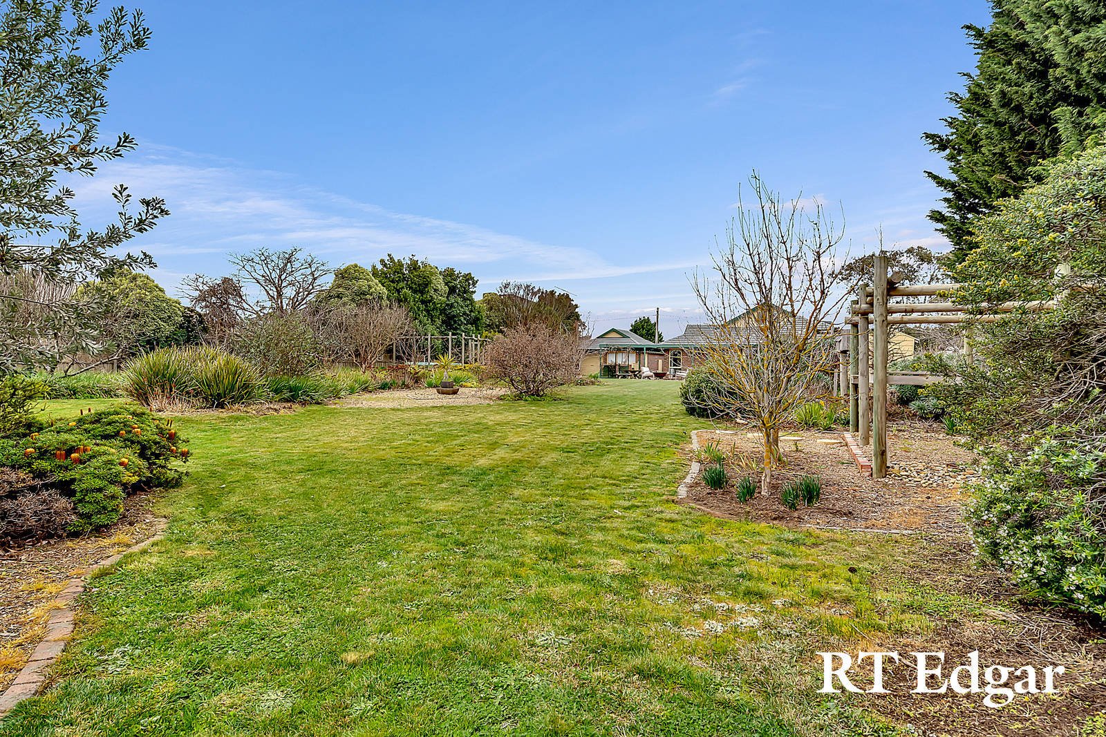 Property Gallery Thumbnail 24