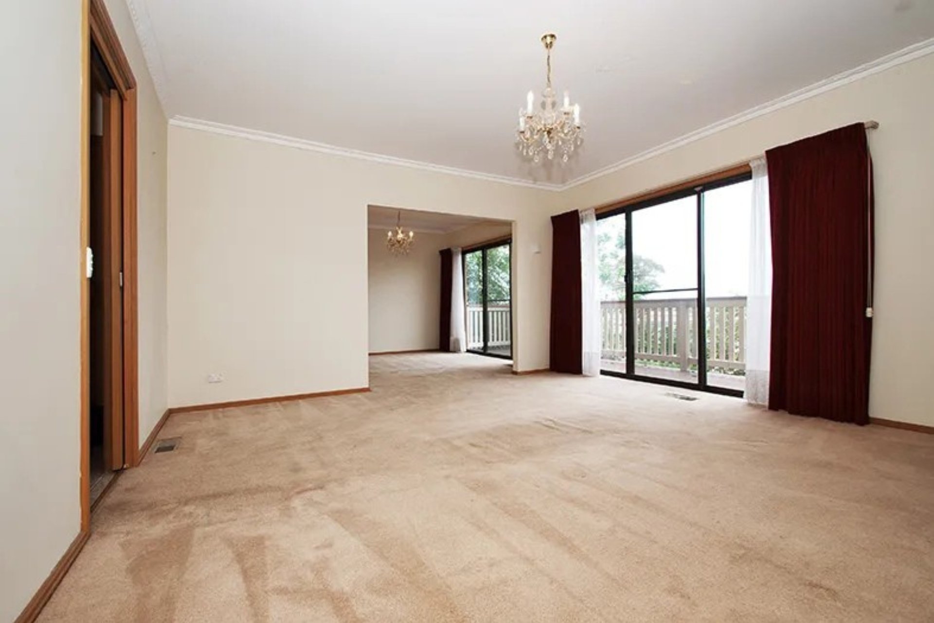 42 Sugarloaf Drive, Chirnside&nbsp;Park image 3