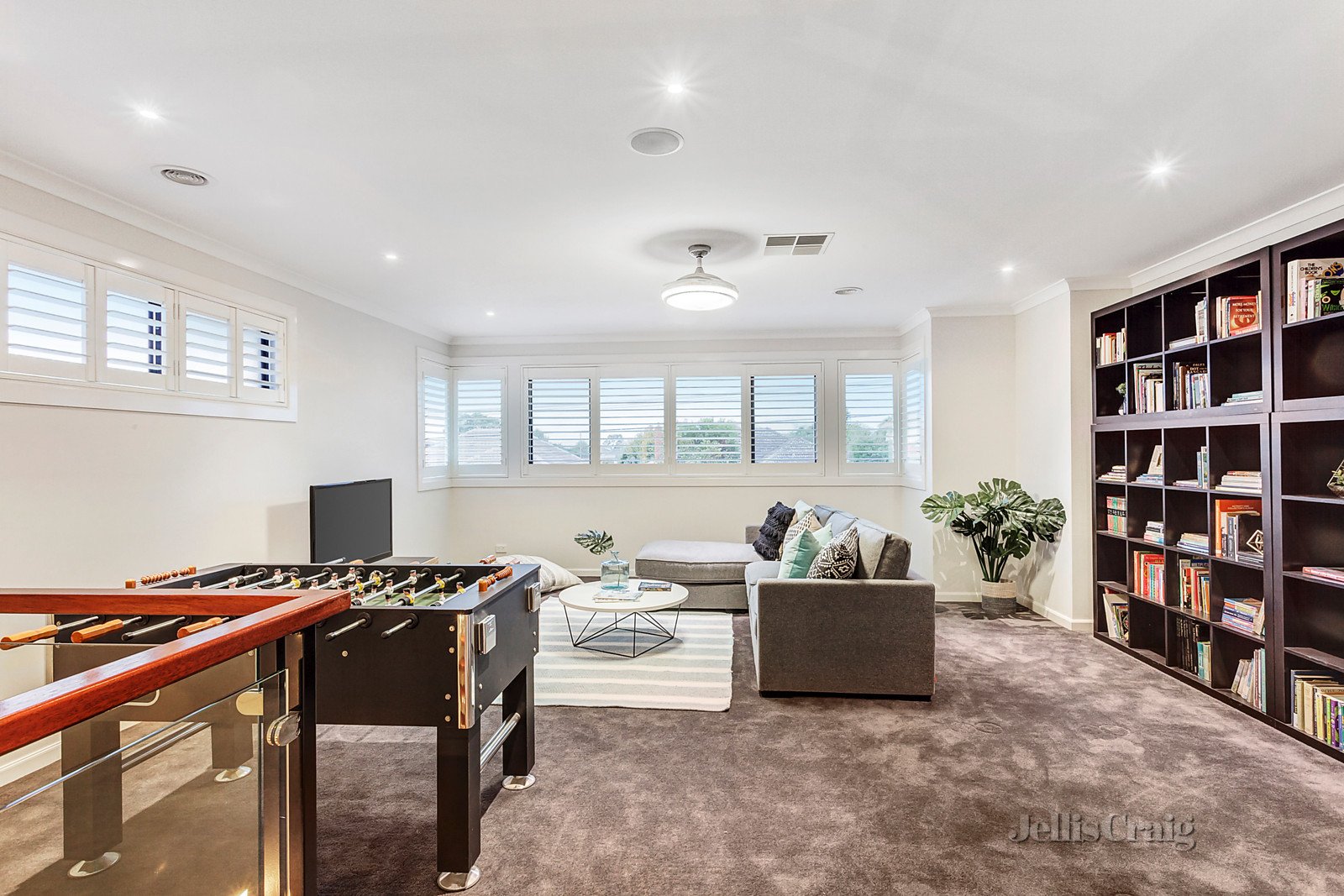 42 Valkstone Street, Bentleigh East image 5