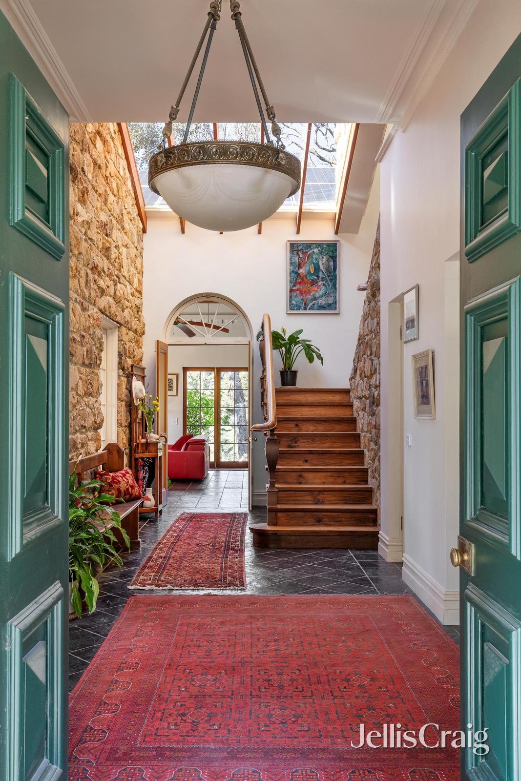 42 Valley Road, Wattle Glen image 2