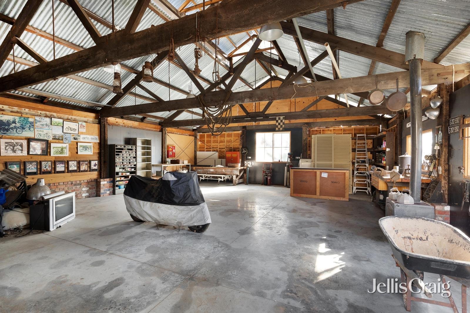 42 Valley Road, Wattle Glen image 22