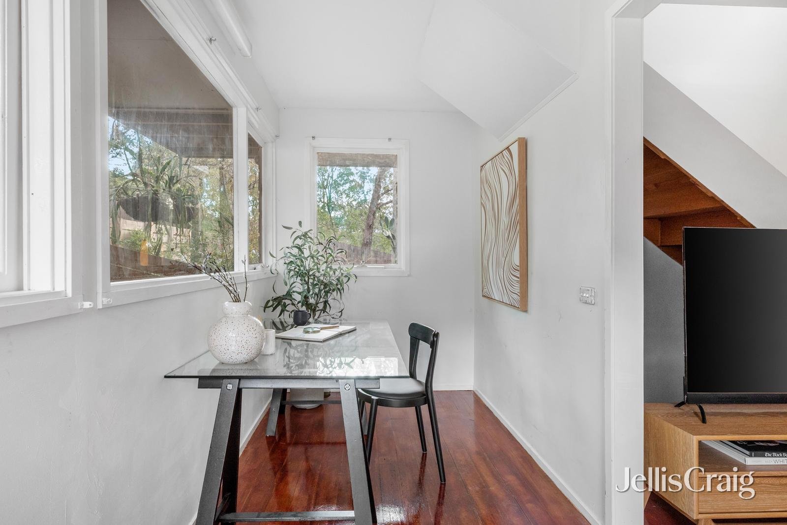 42 Valonia Drive, Eltham image 16