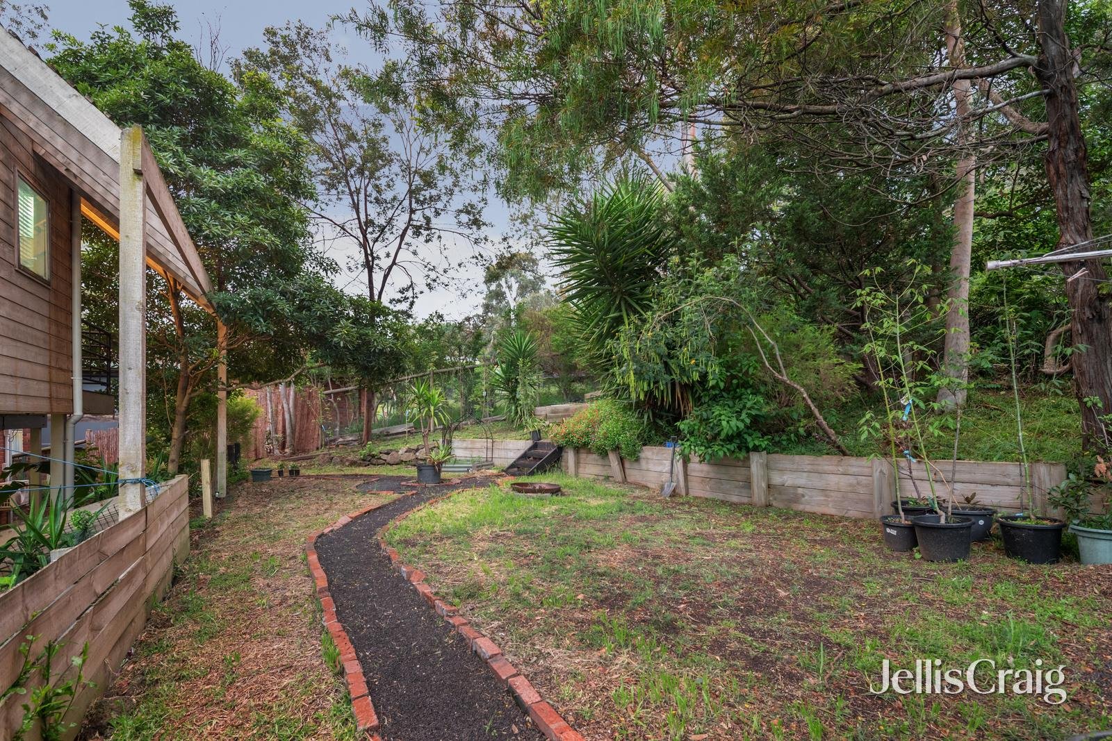 42 Valonia Drive, Eltham image 18