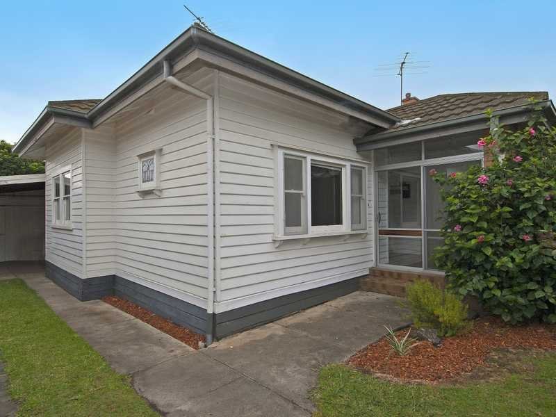 42 Vautier Street, Rippleside image 2