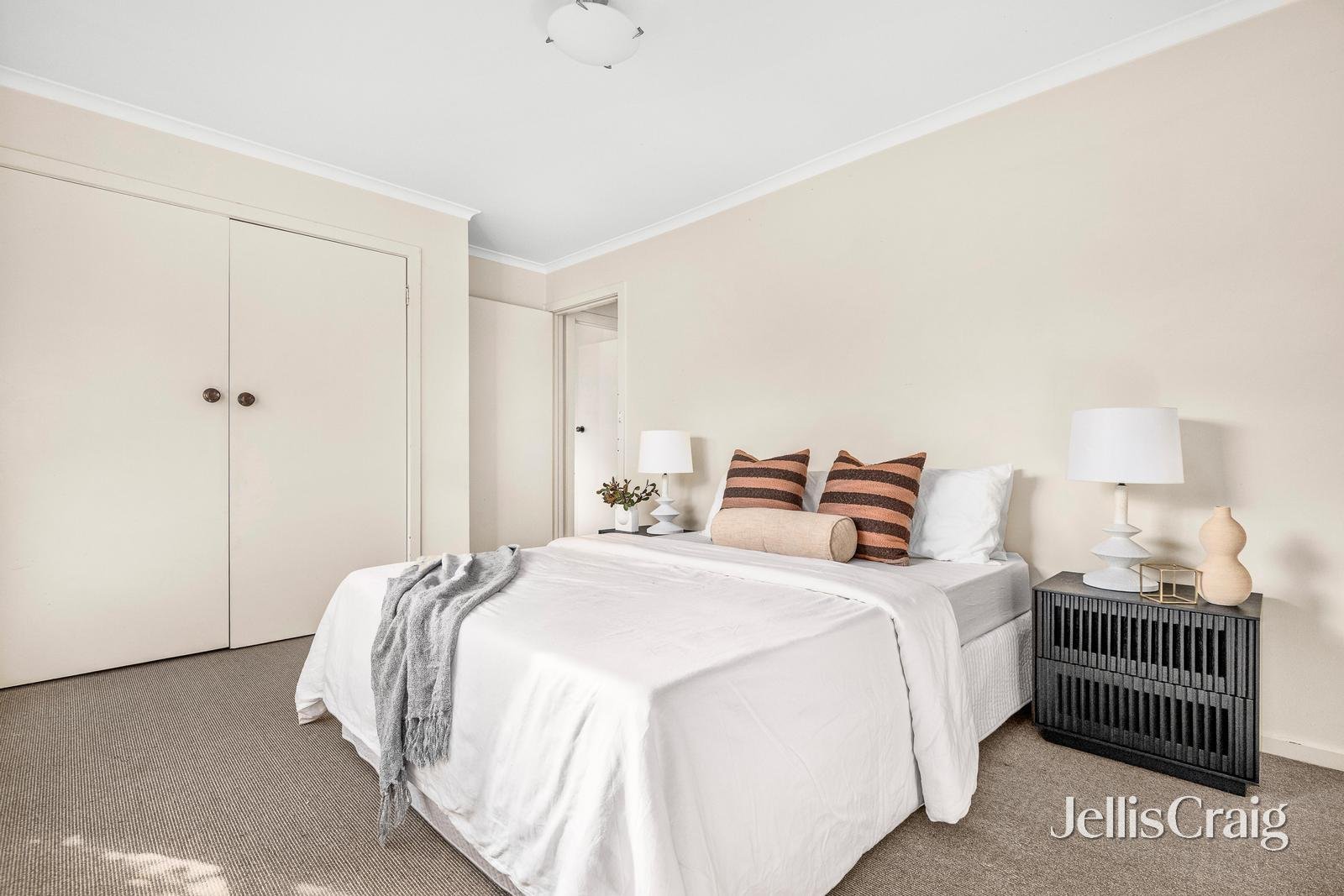 4/2 Vincent Street, Coburg image 8