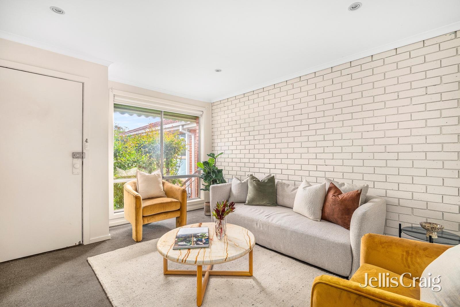 4/2 Vincent Street, Coburg image 9
