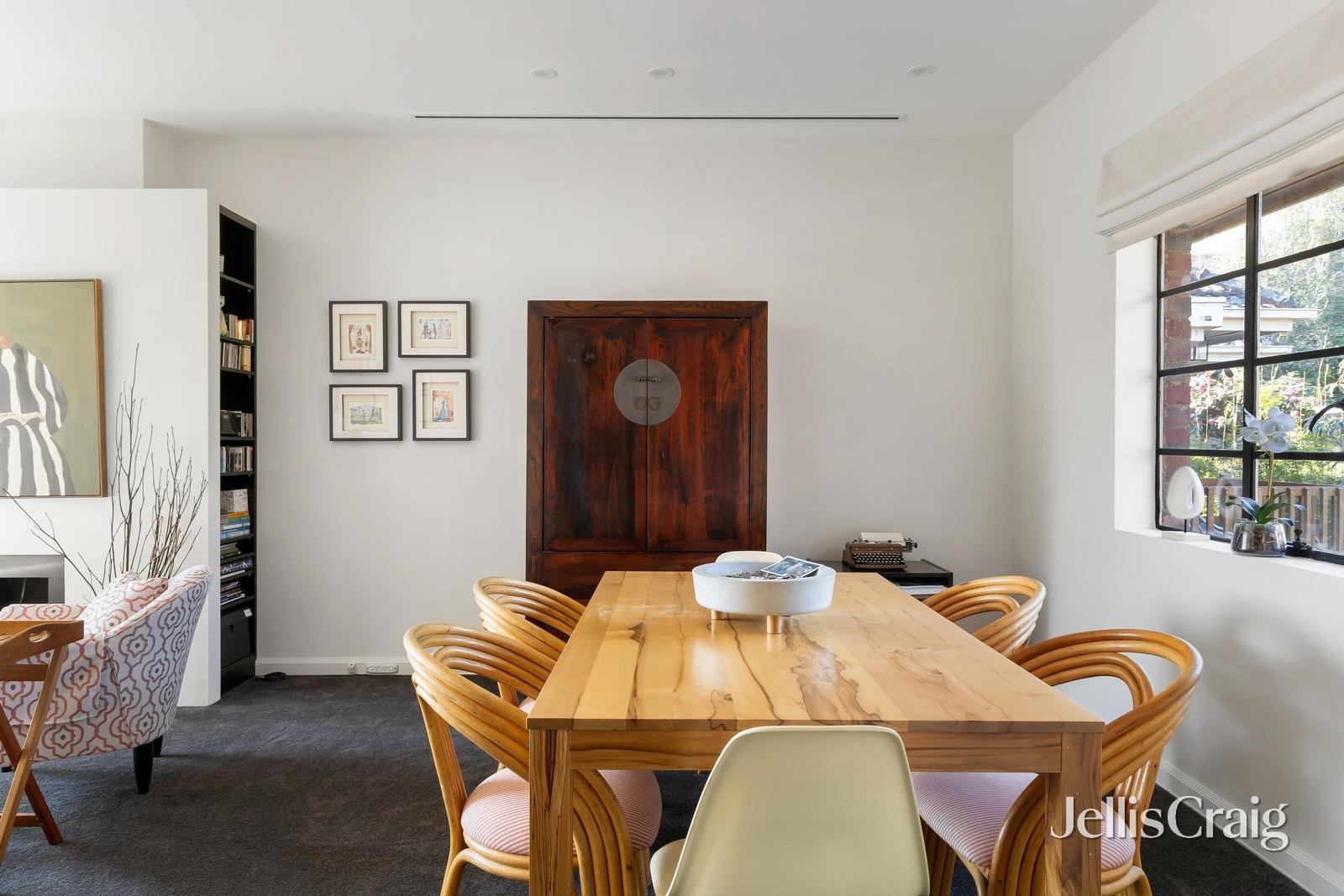 4/2 Vista Grove, Toorak image 4