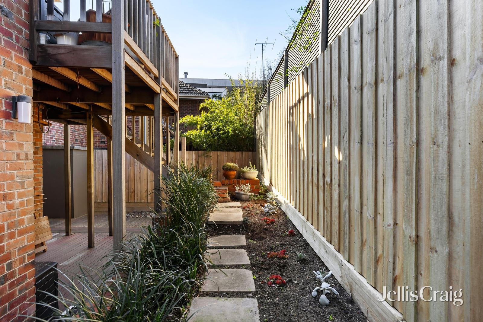 4/2 Vista Grove, Toorak image 9