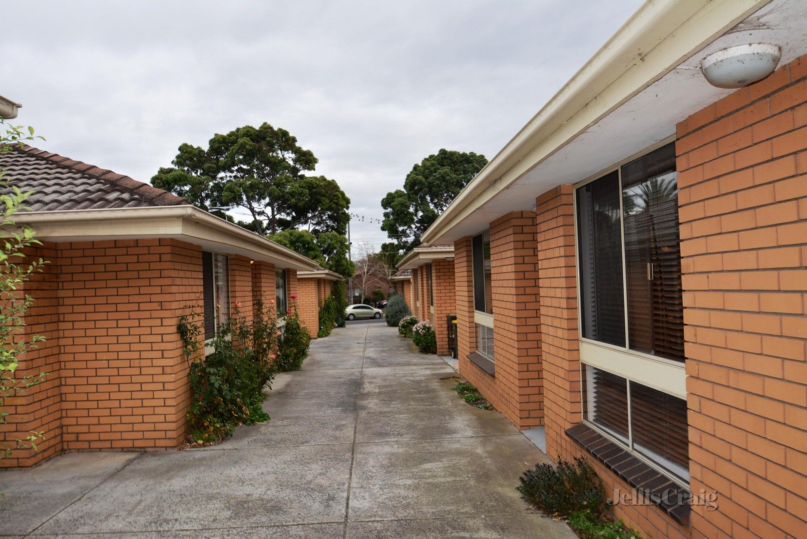 4/2 Waxman Parade, Brunswick West image 10