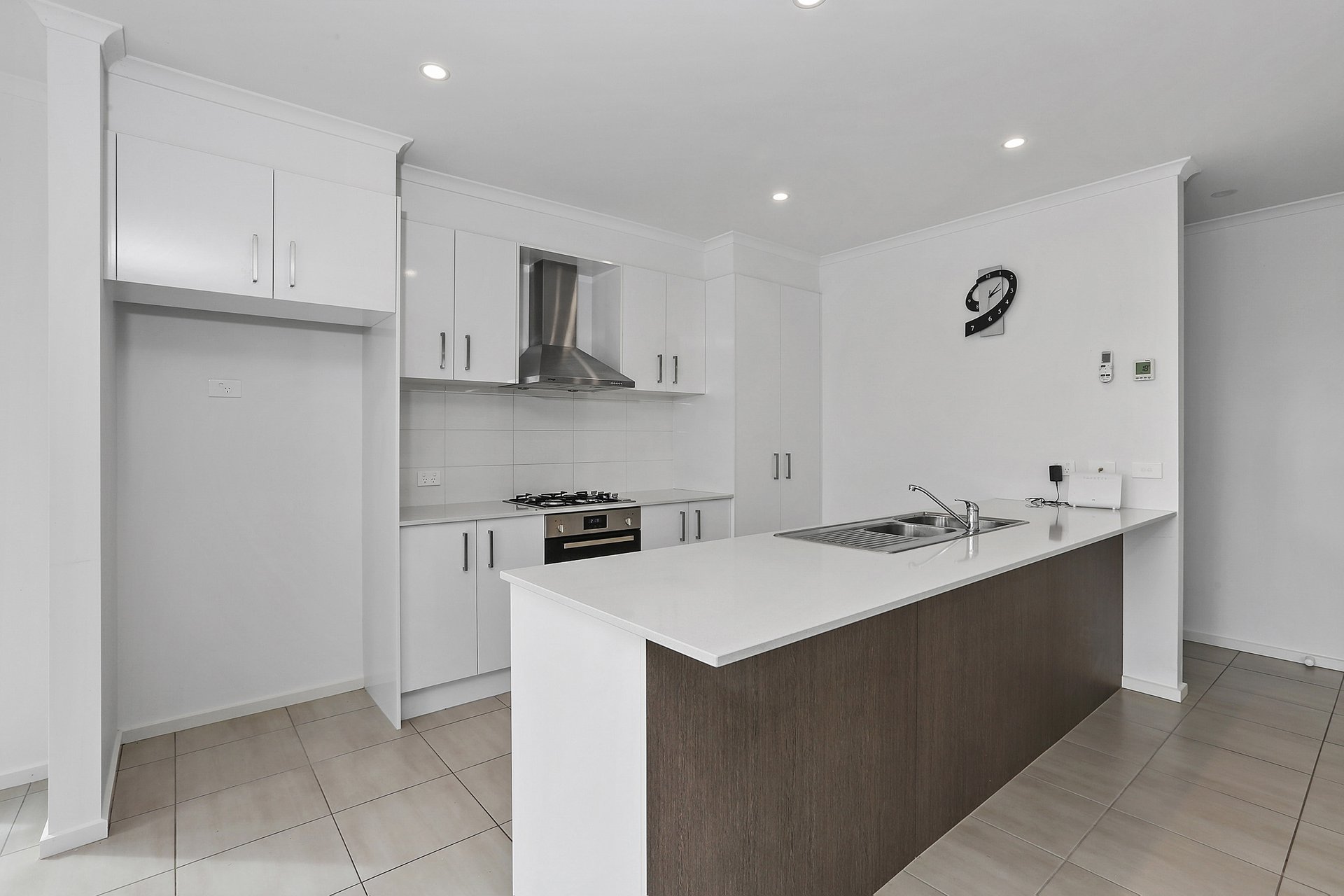 42 Whitecliff Way, Armstrong Creek image 3