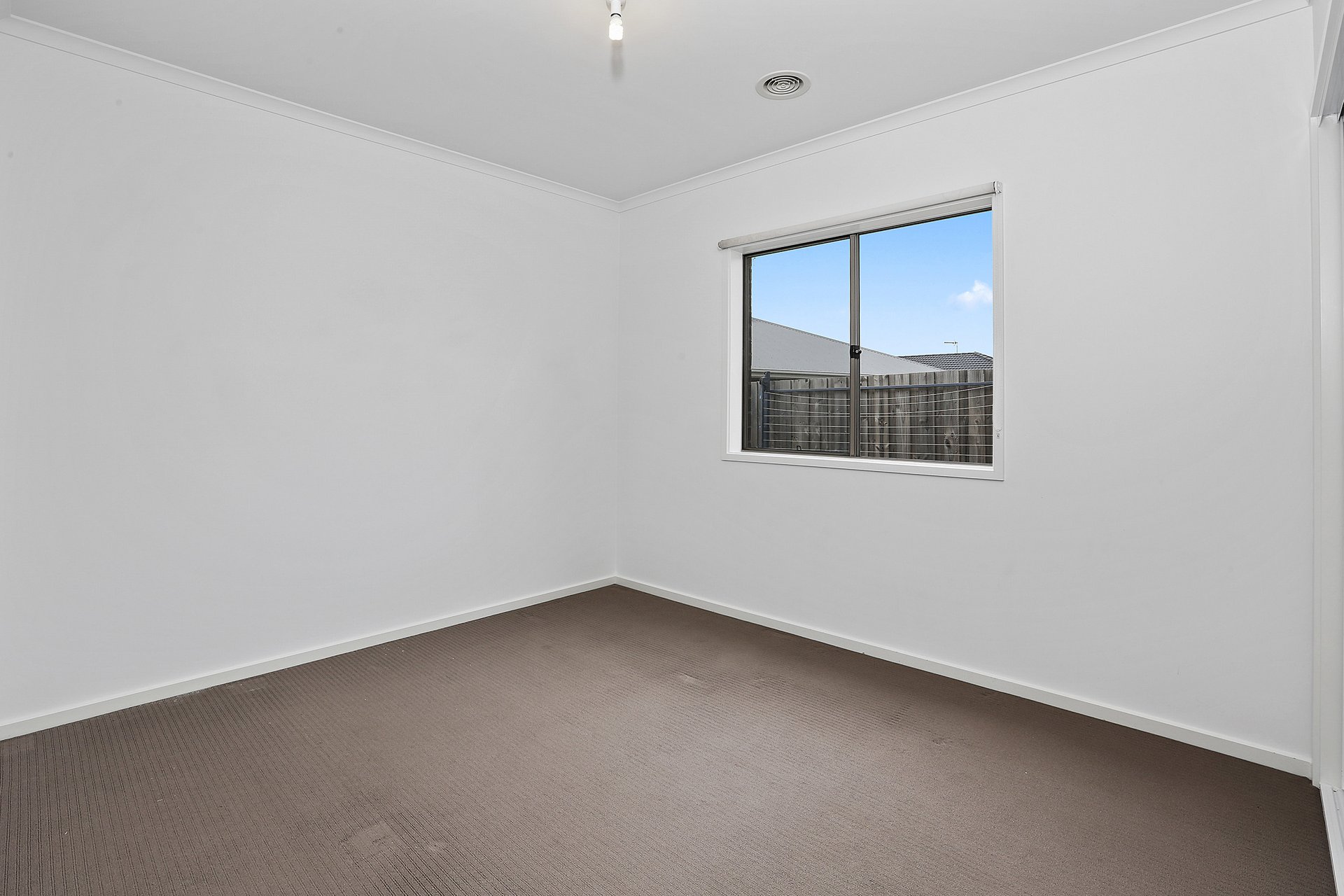 42 Whitecliff Way, Armstrong Creek image 6