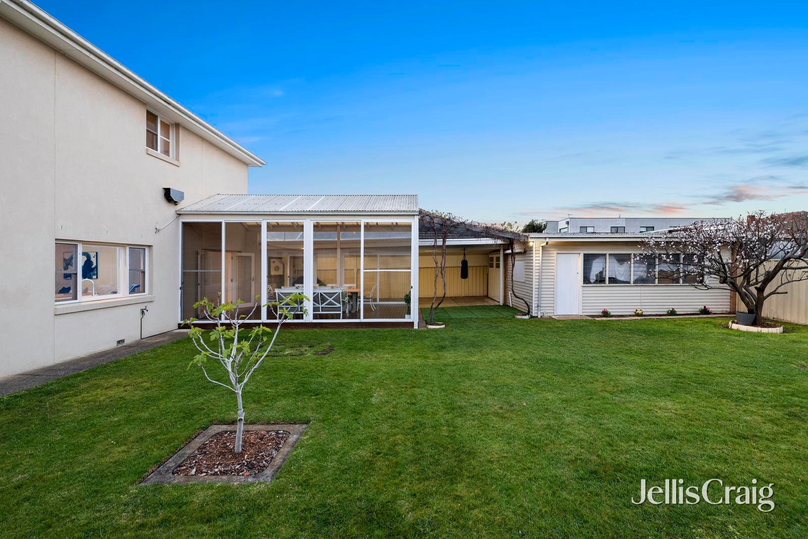 42 Windsor Avenue, Mckinnon image 18