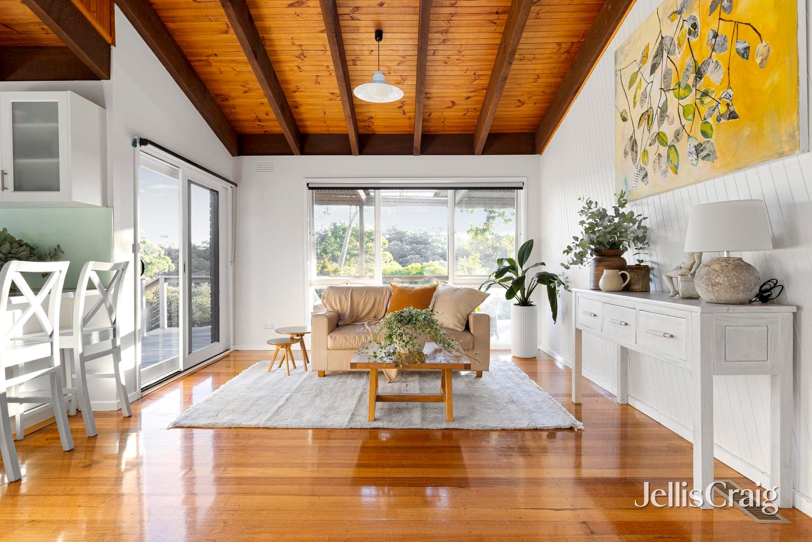 42 Wycliffe Crescent, Eltham image 7