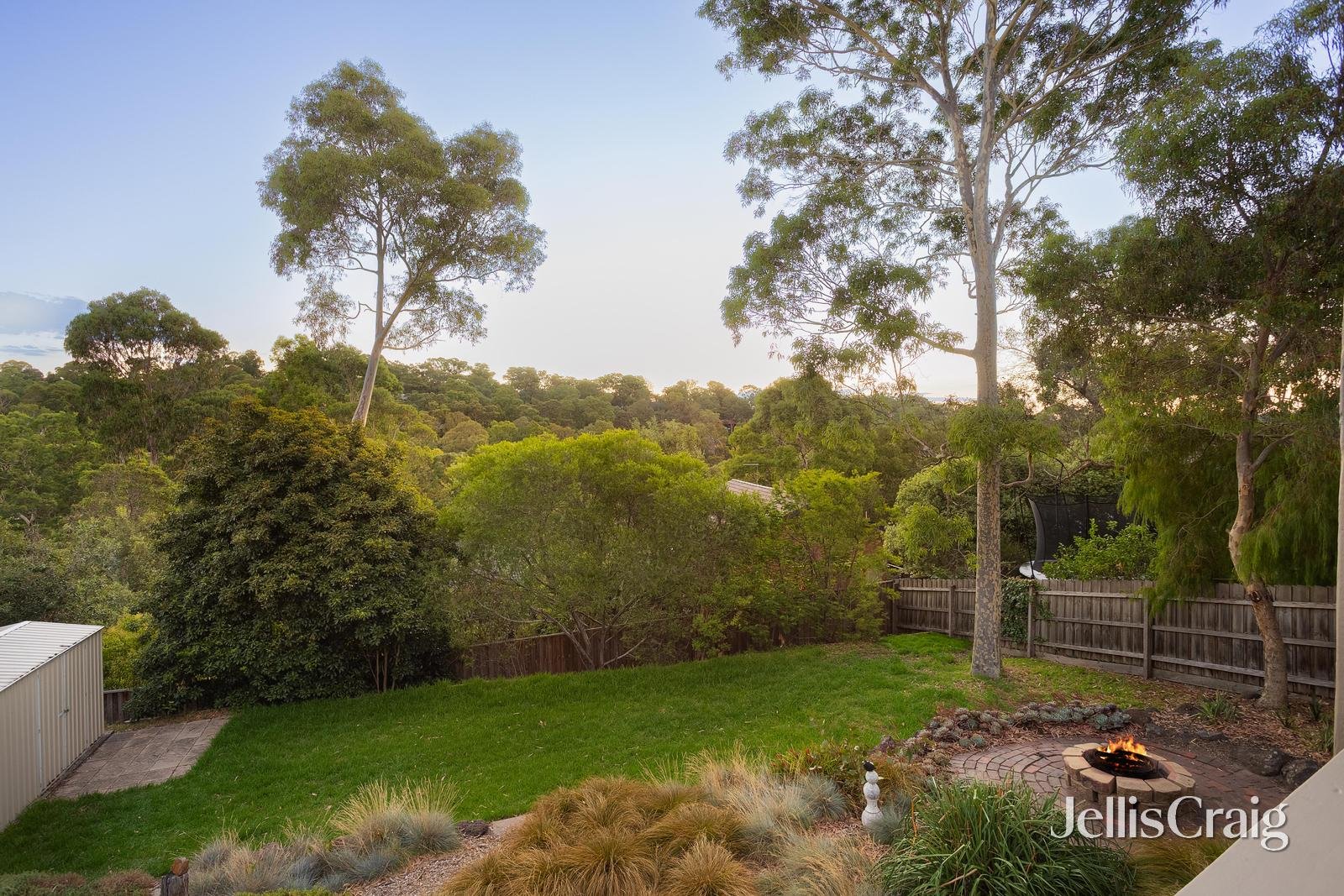 42 Wycliffe Crescent, Eltham image 9