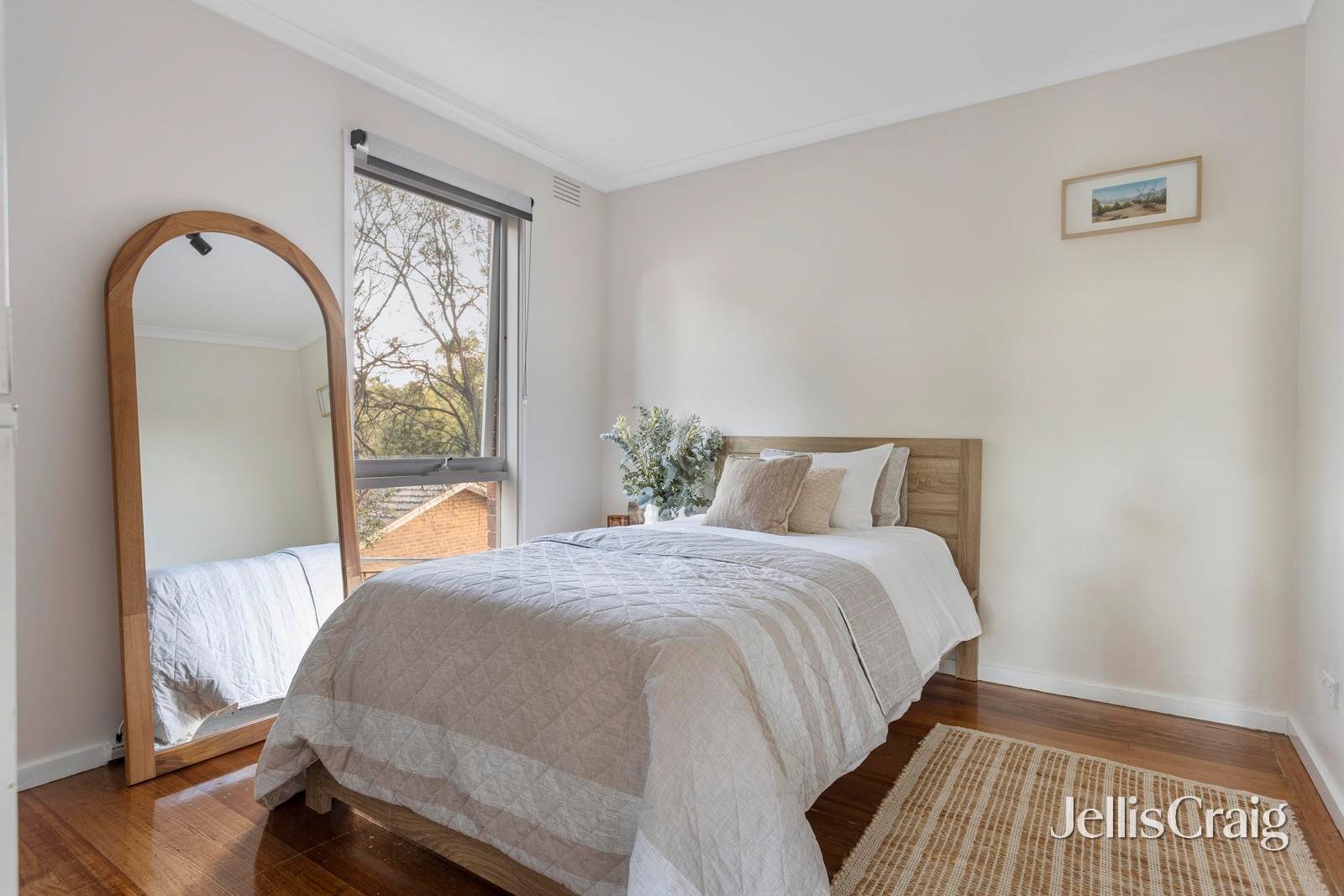 42 Wycliffe Crescent, Eltham image 15