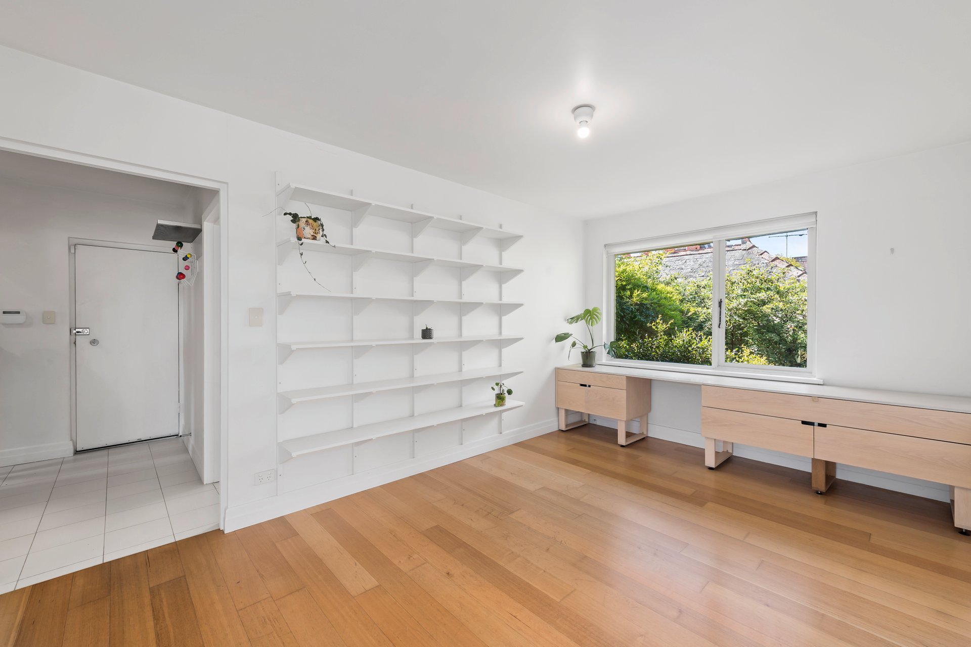 Property Gallery Thumbnail 5