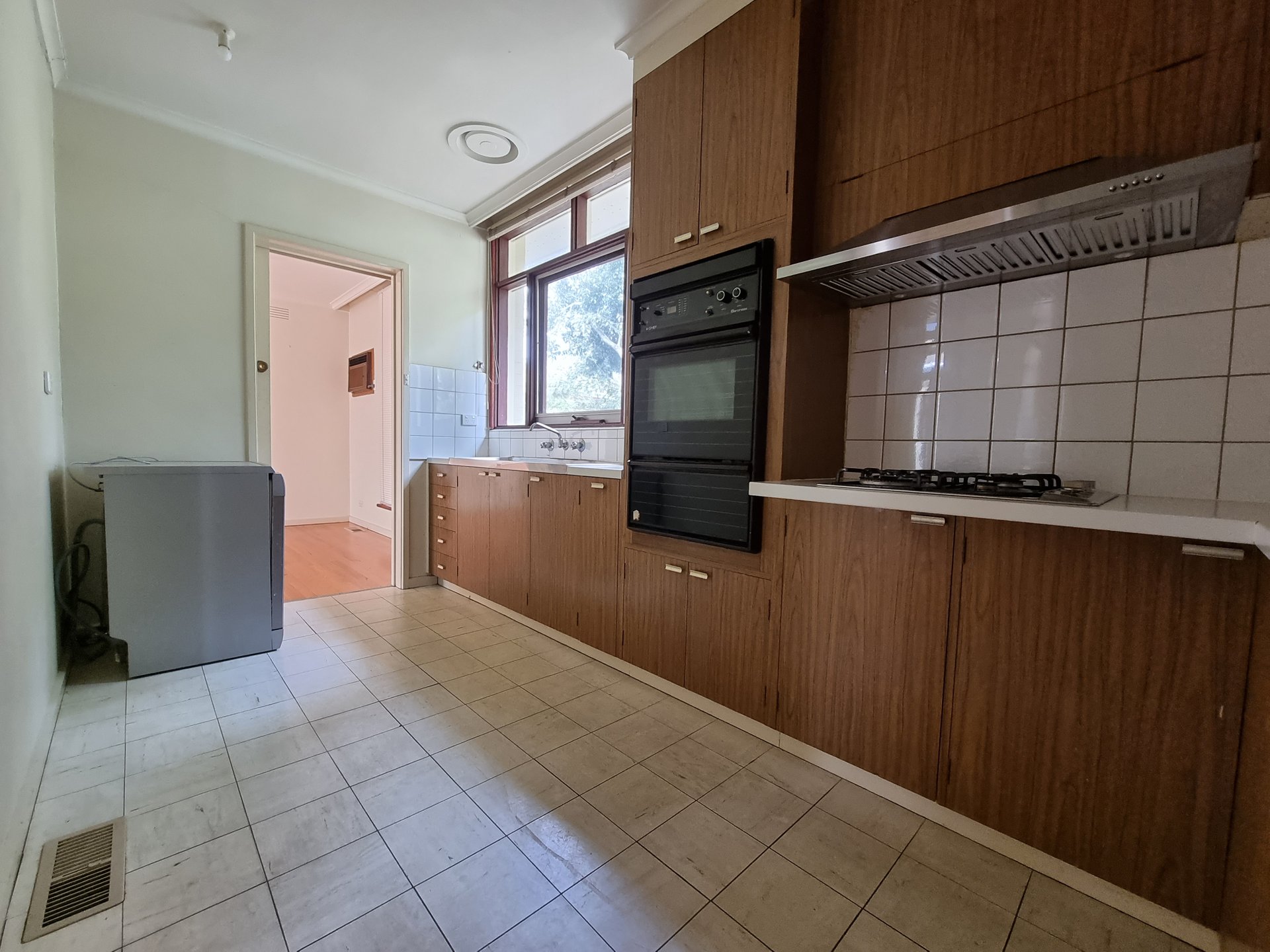 4/20 Princetown Road, Mount Waverley image 4