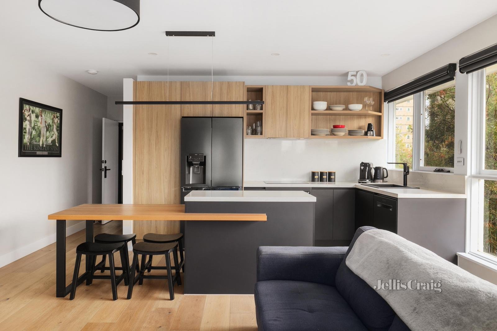 4/20 Surrey Road, South Yarra image 2