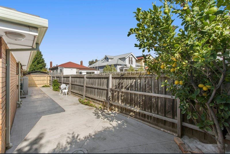 4/20 Wellington Street, Geelong West image 11