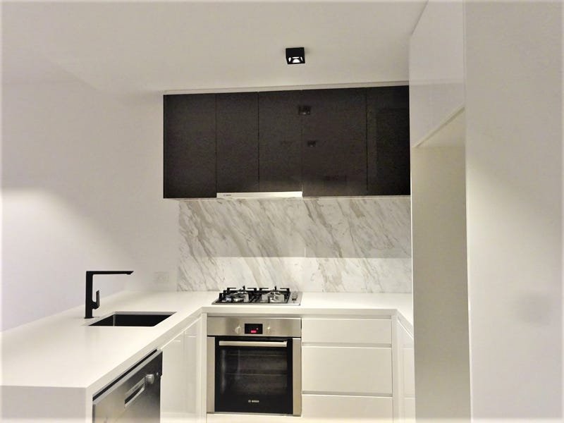 Property Gallery Thumbnail 3
