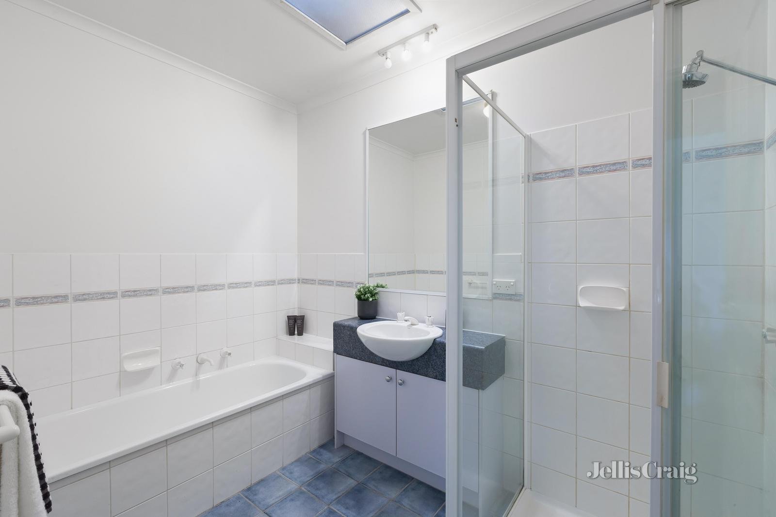 4/205-213 Mitcham Road, Donvale image 6