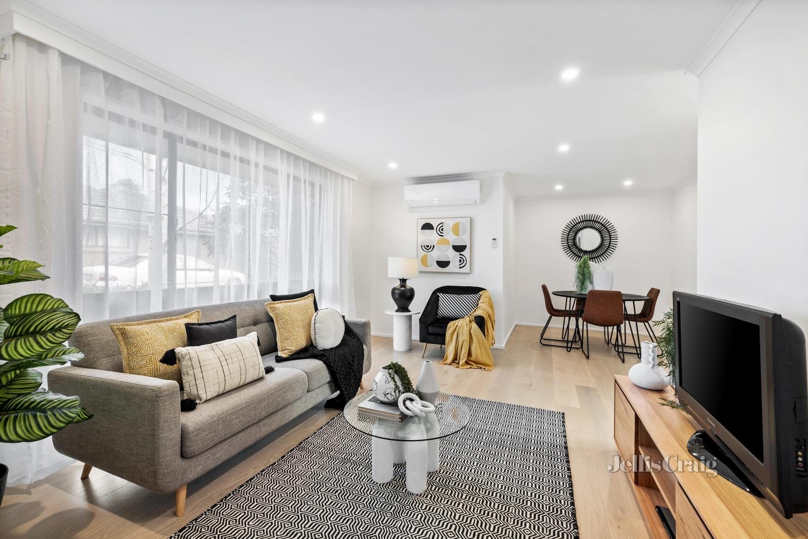 4/205 Centre Road, Bentleigh image 3
