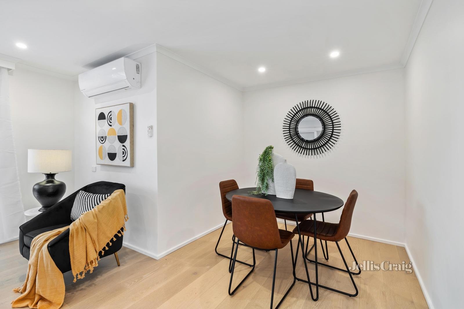 4/205 Centre Road, Bentleigh image 4