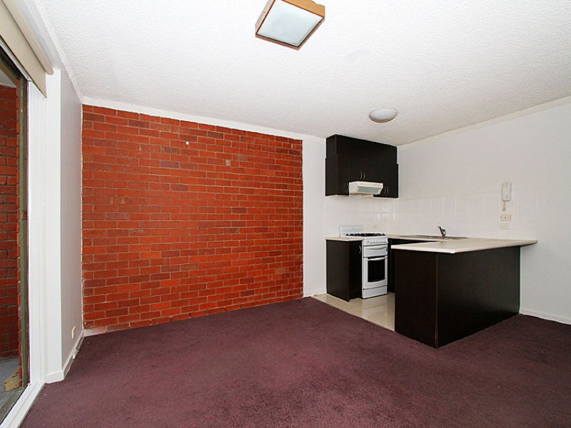 4/205 Maribyrnong Road, Ascot Vale image 4