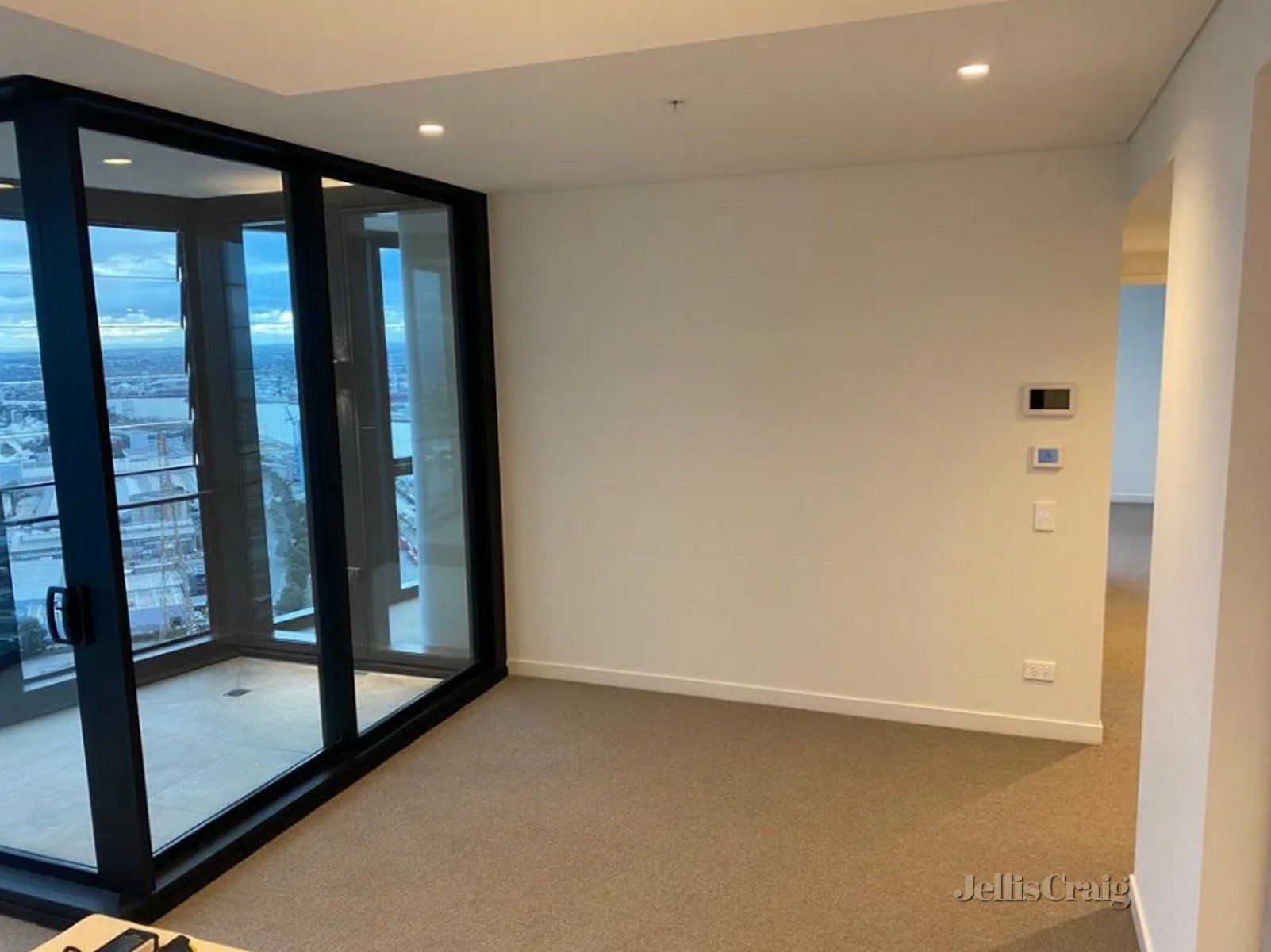 4205/103 South Wharf Drive, Docklands image 11