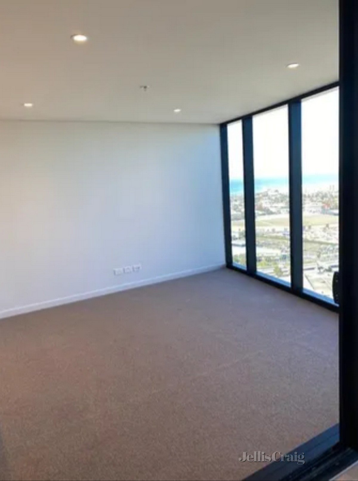 4205/103 South Wharf Drive, Docklands image 9