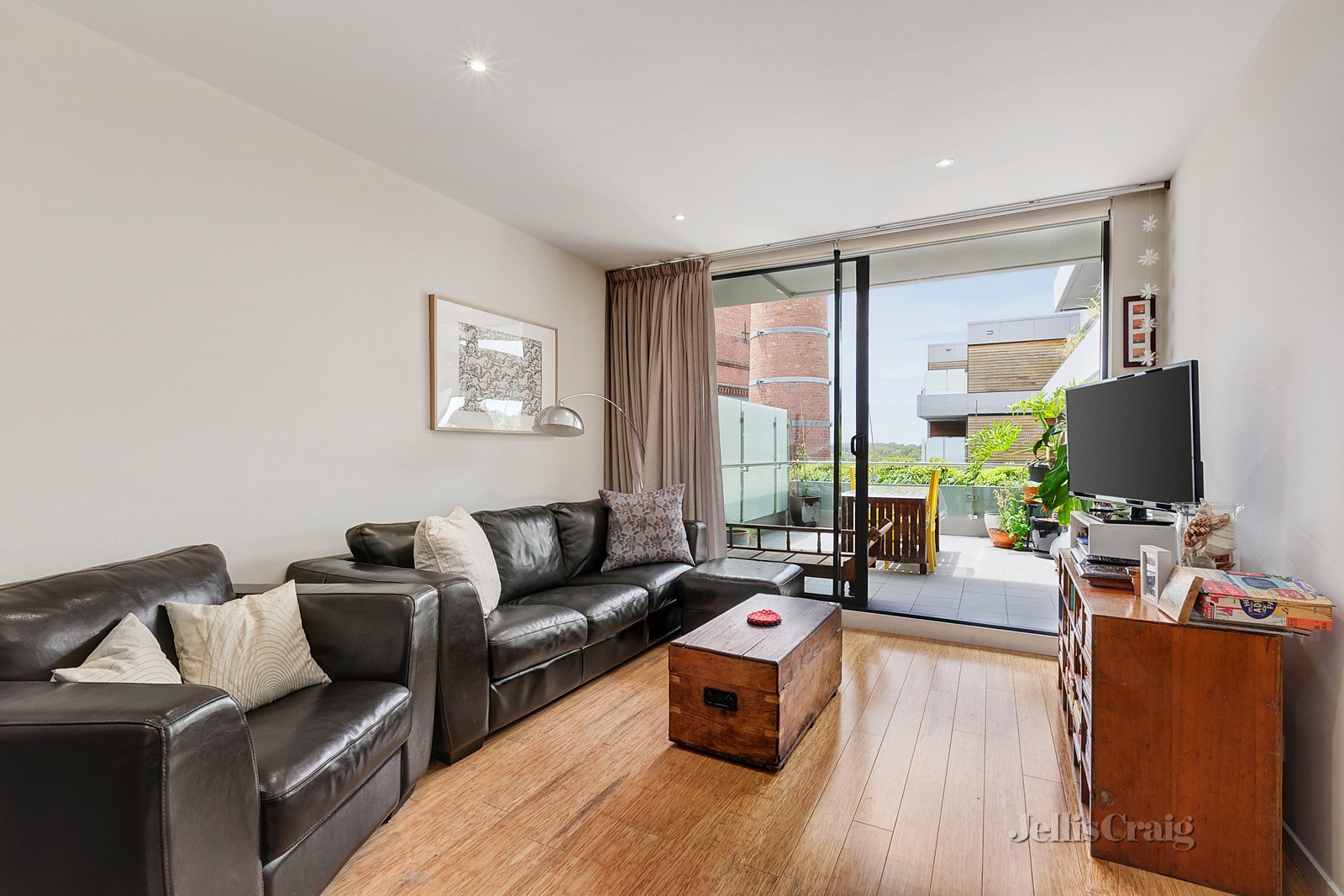 420/88 Trenerry Crescent, Abbotsford image 3