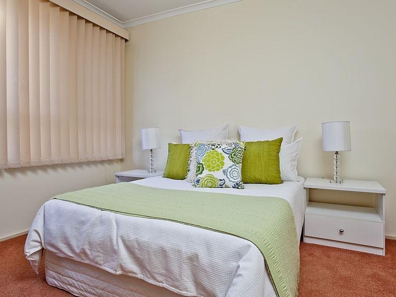 4/209 Napier Street, Essendon image 4