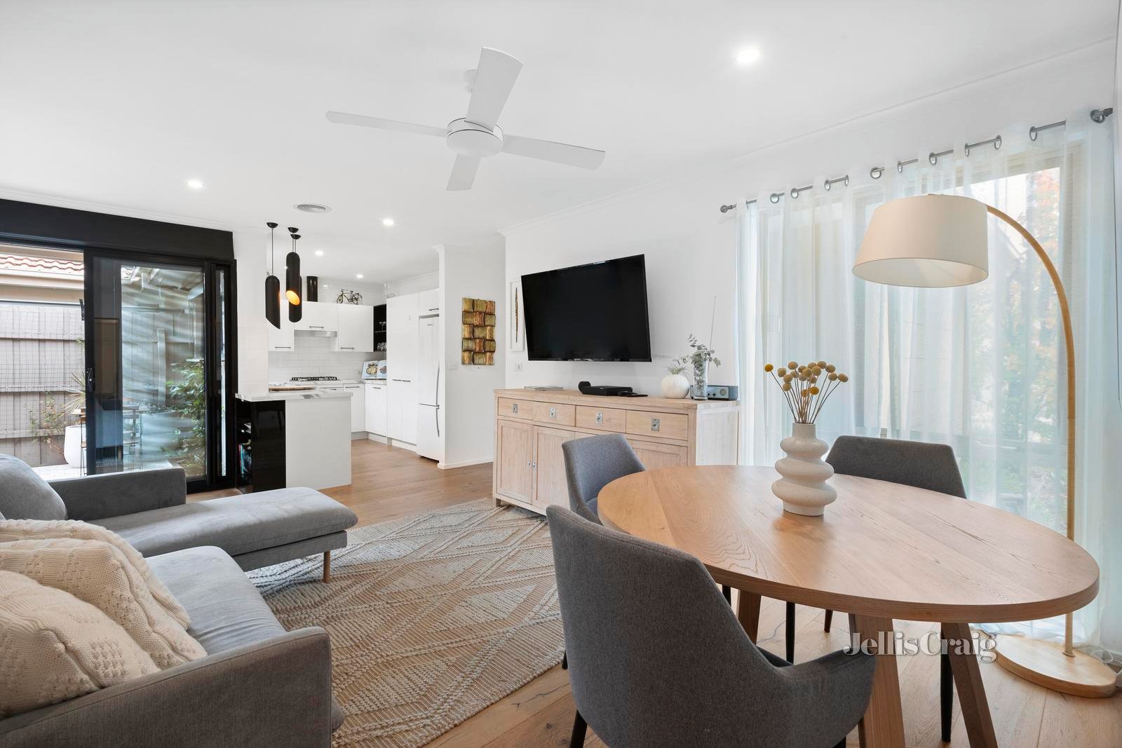 4/20a Riddle Street, Bentleigh image 3