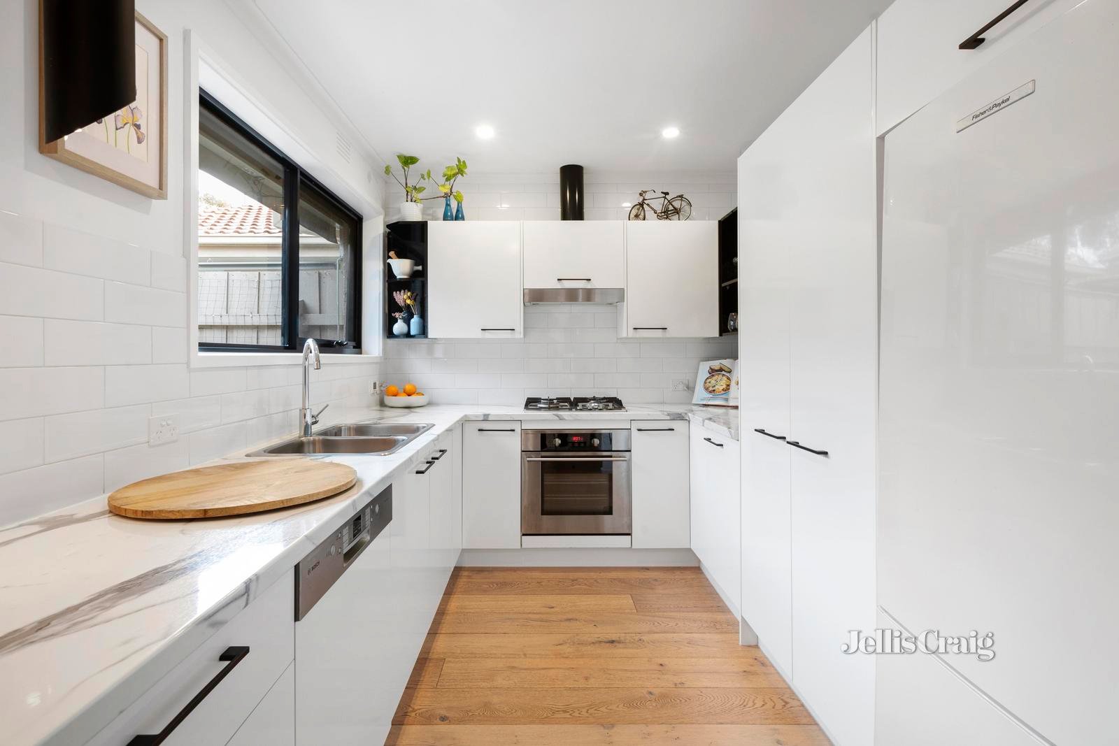 4/20a Riddle Street, Bentleigh image 5