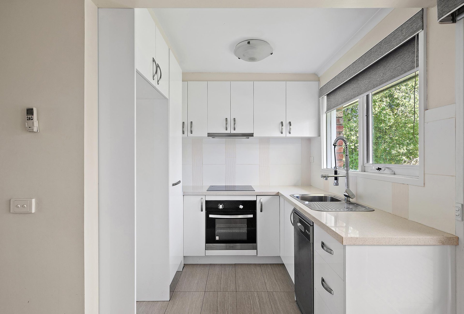 4/21 Britton Road, Seville image 5