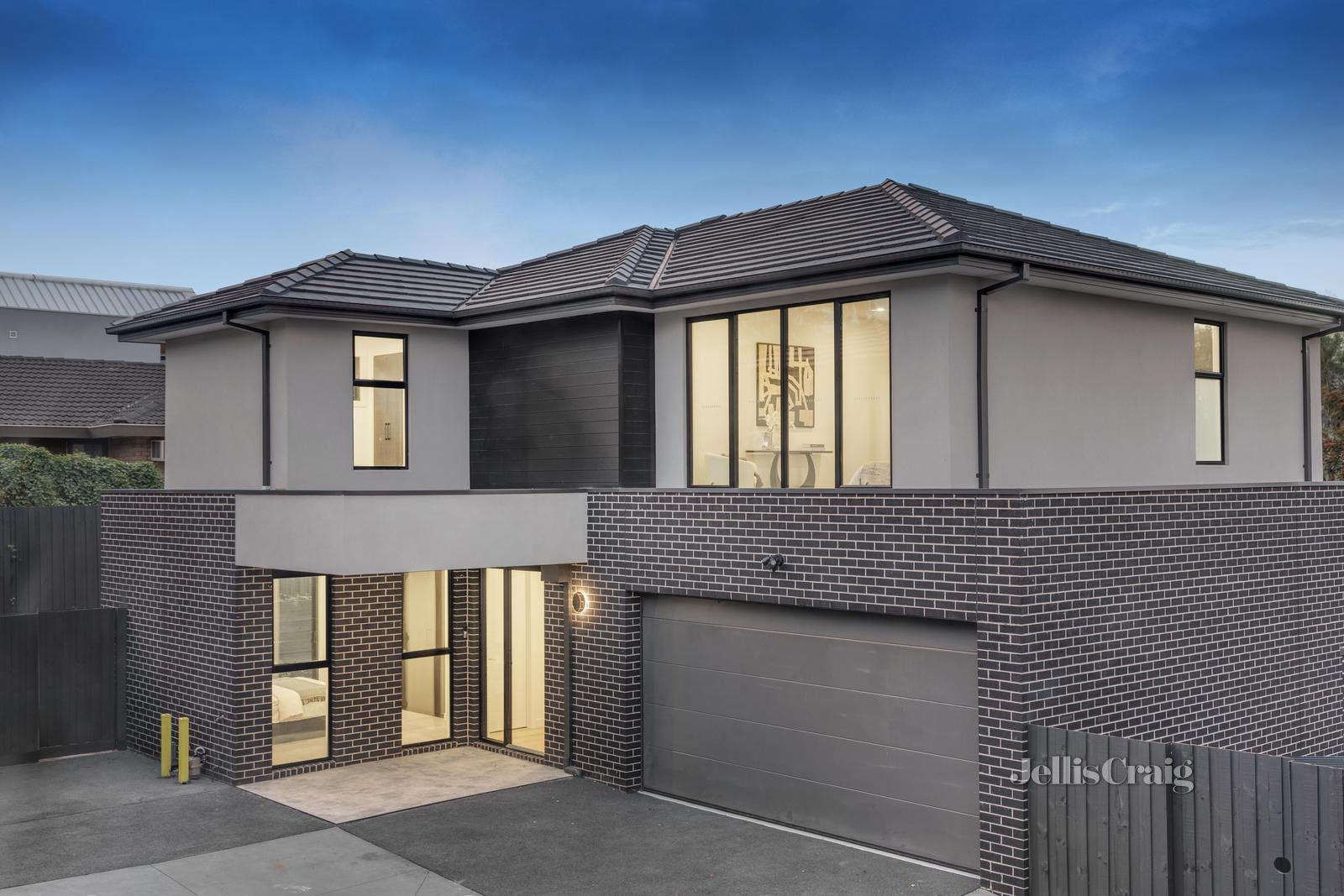 4/21 Inverell Avenue, Mount Waverley image 1