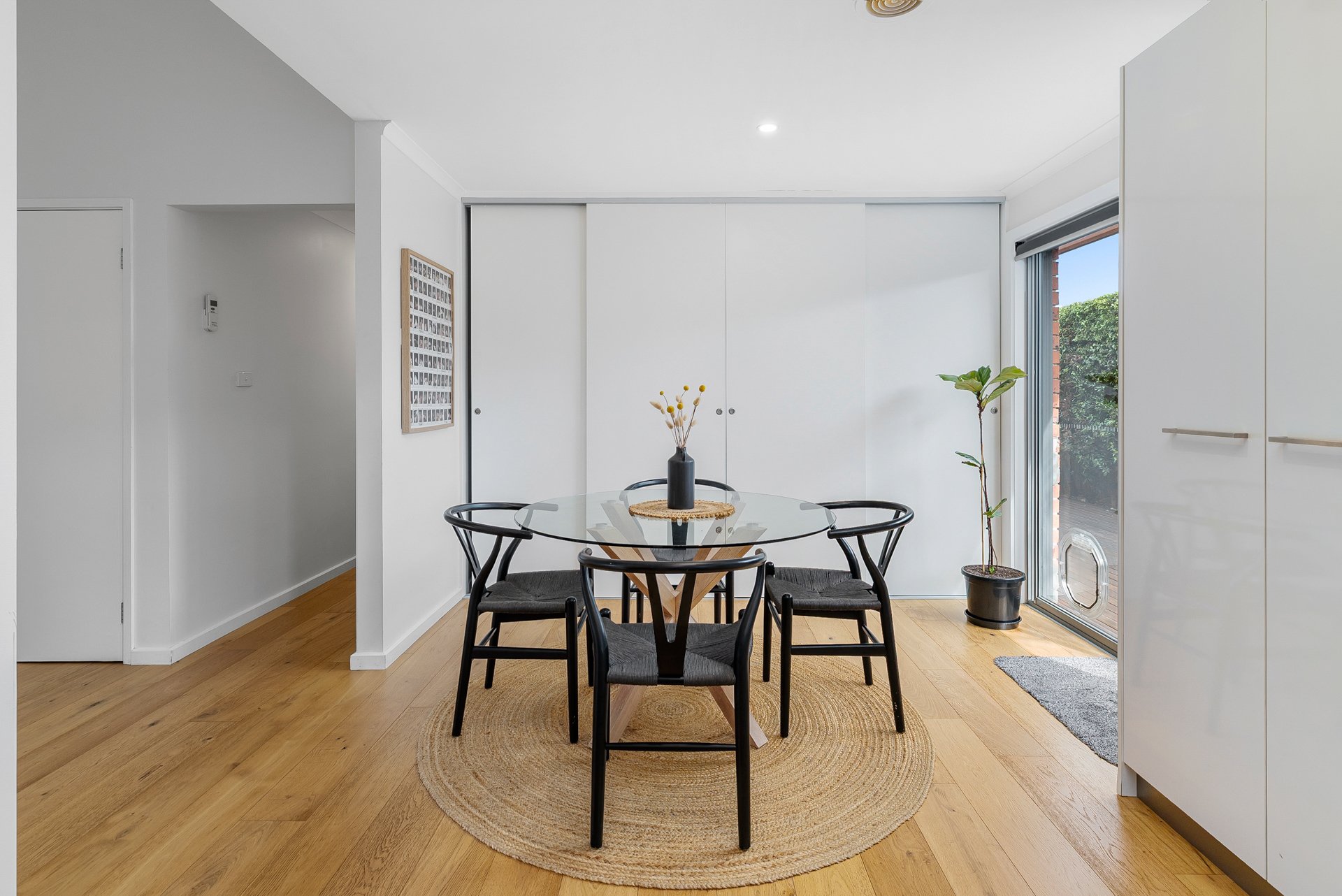 4/21 Van Ness Avenue, Mornington image 5
