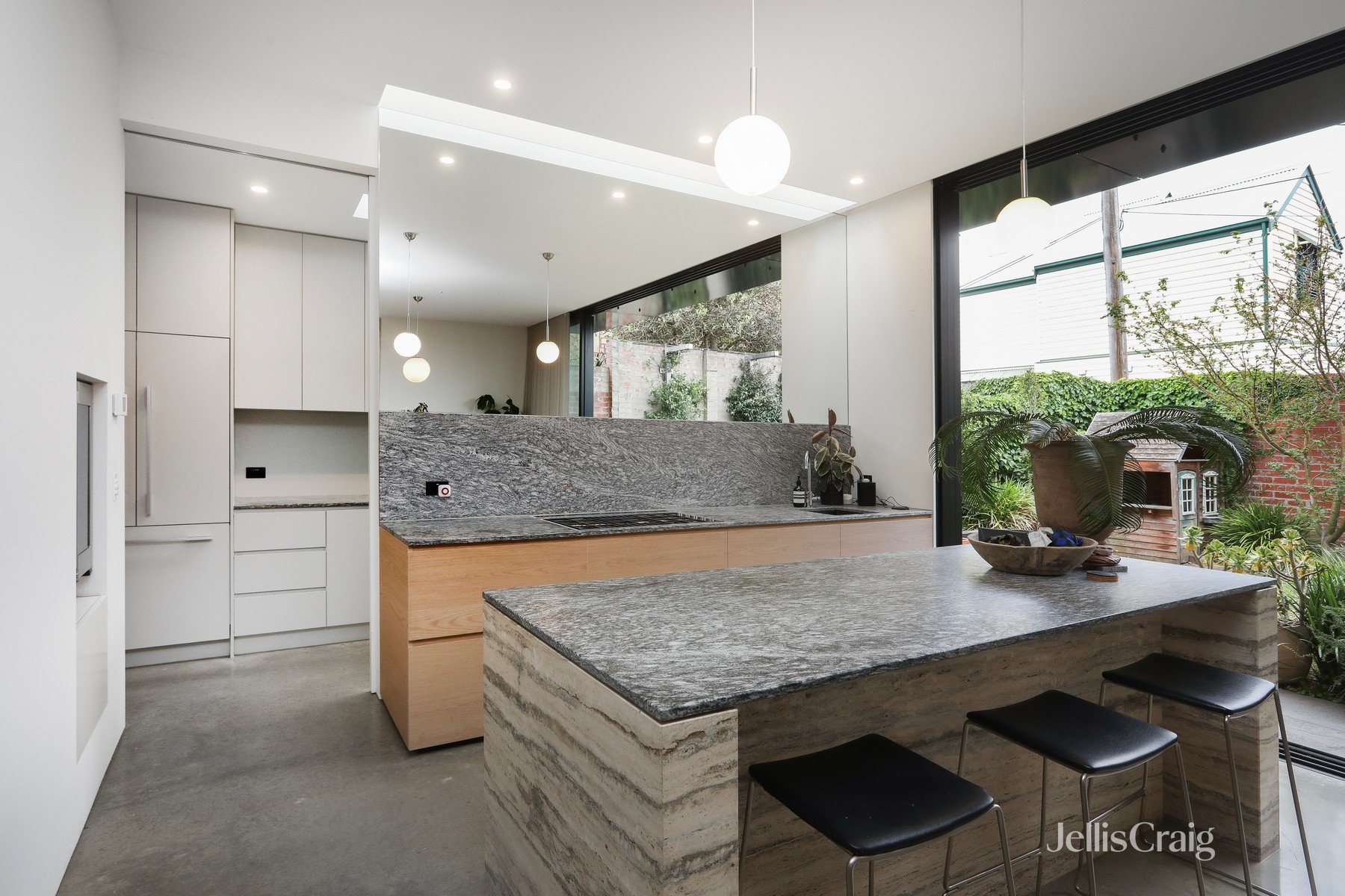 421 Wellington Street, Clifton&nbsp;Hill image 4