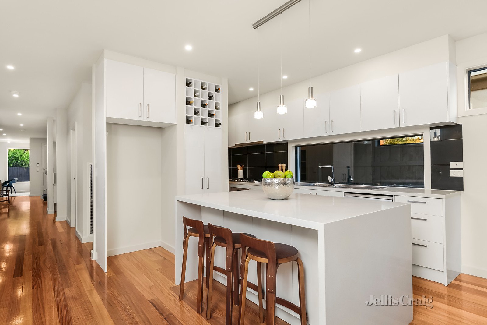 4/214A Wattle Valley Road, Camberwell image 3