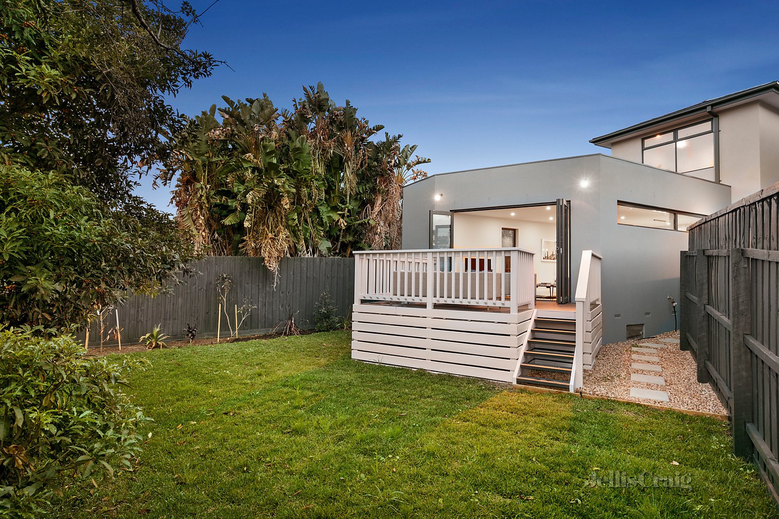 4/214A Wattle Valley Road, Camberwell image 9