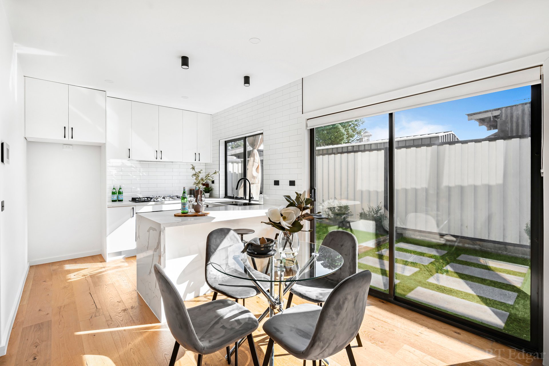 Property Gallery Thumbnail 5