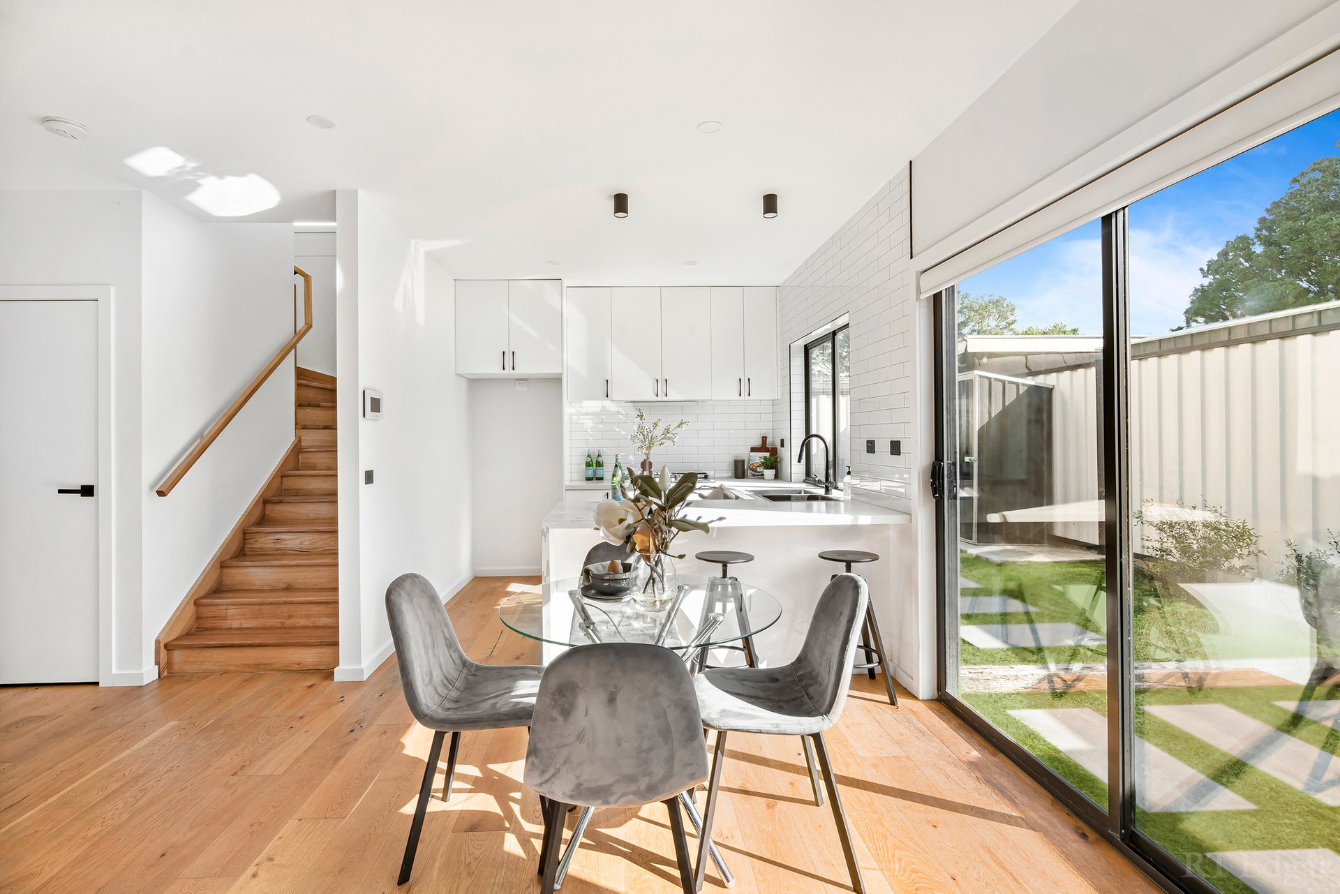 Property Gallery Thumbnail 7