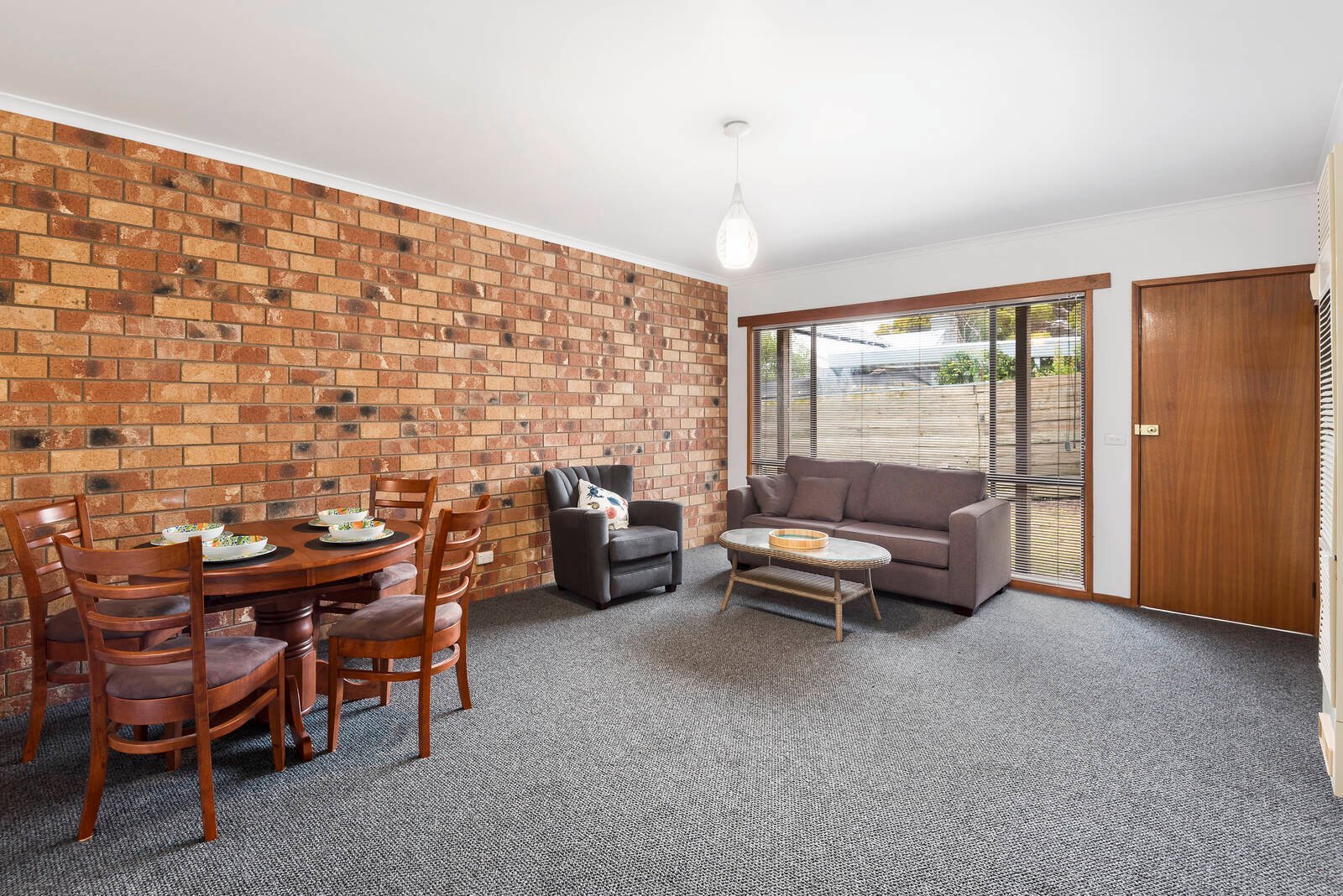 Property Gallery Thumbnail 3