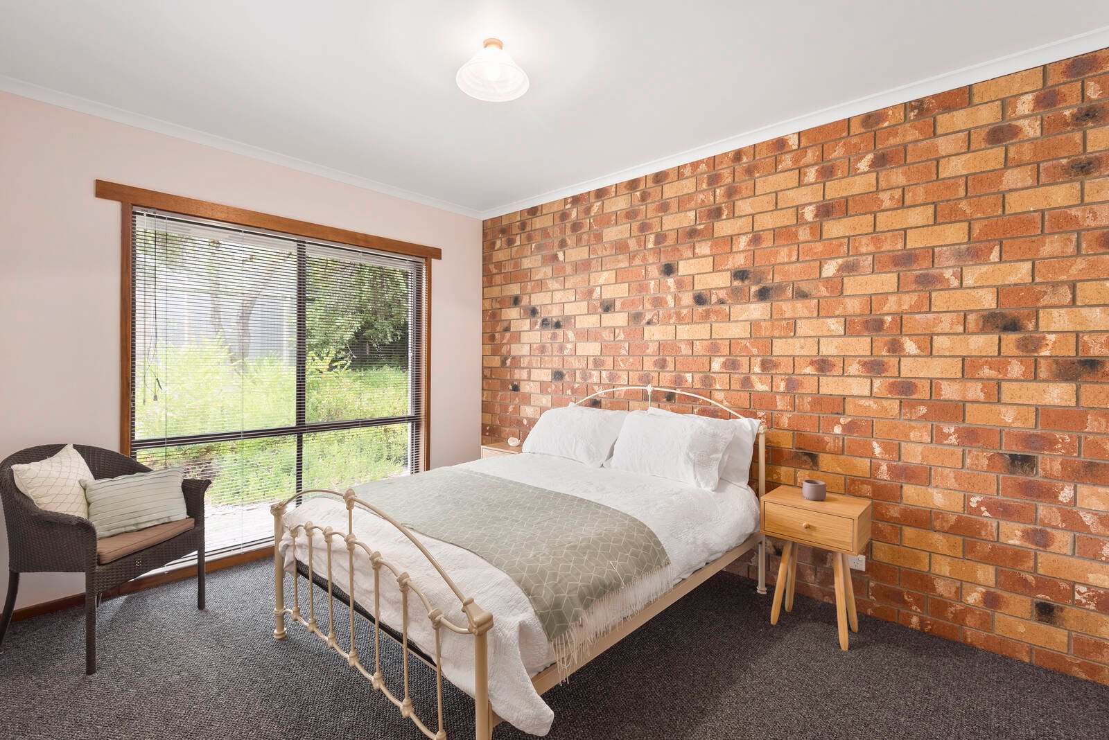 Property Gallery Thumbnail 7
