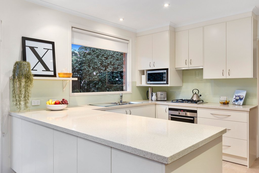 4/22 Broughton Road, Surrey Hills image 2