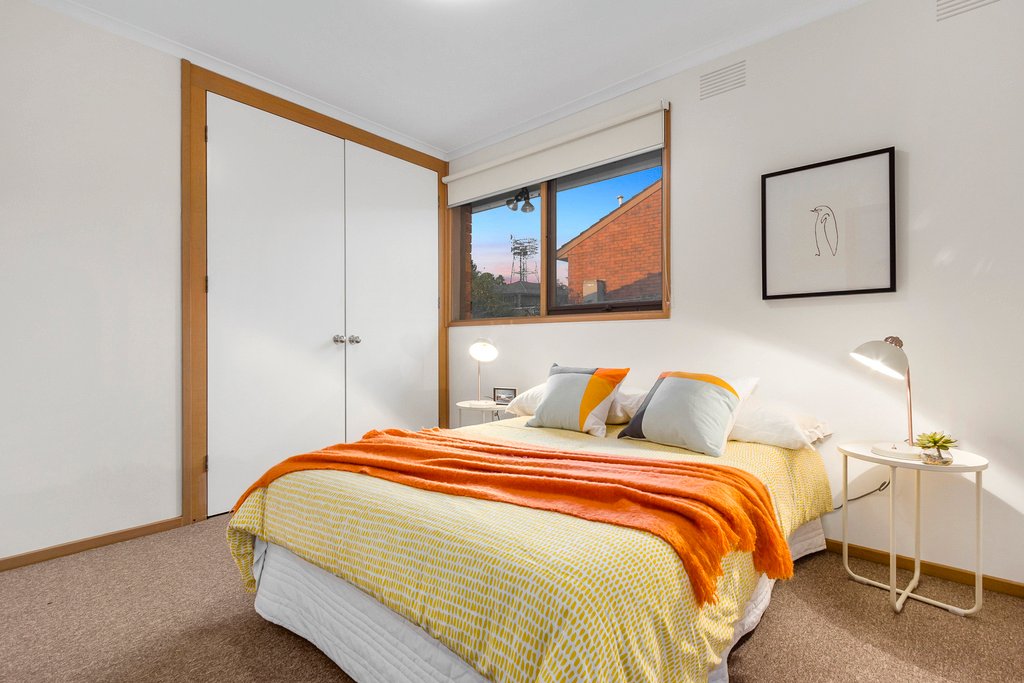 4/22 Broughton Road, Surrey Hills image 7