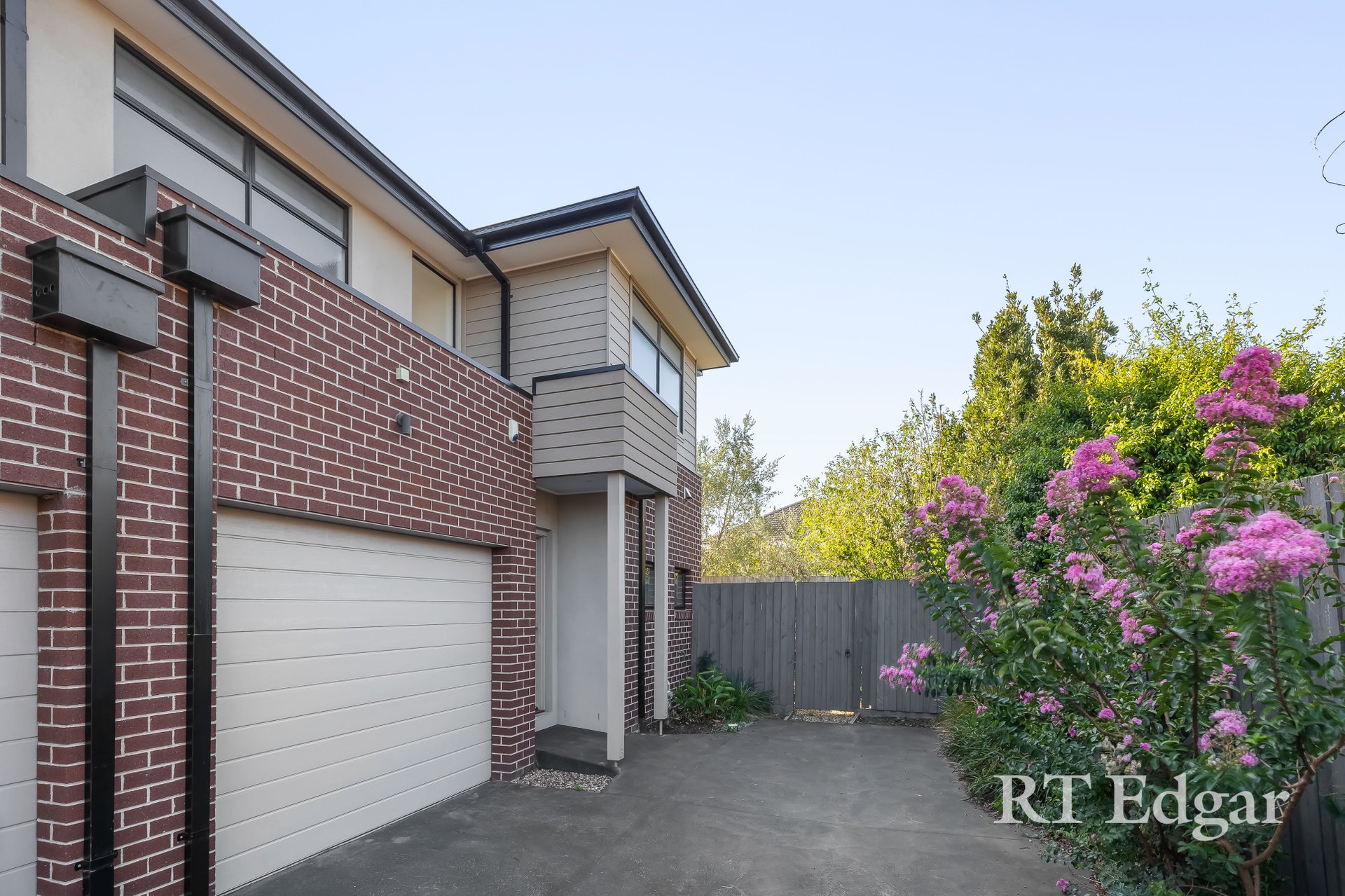 Property Gallery - Main Image